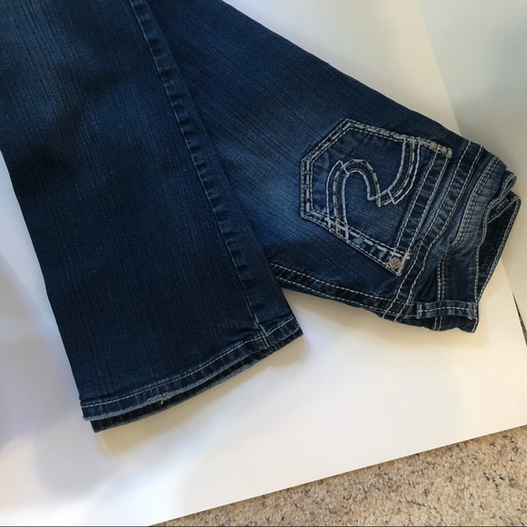 Jeans - Picture 1 of 9